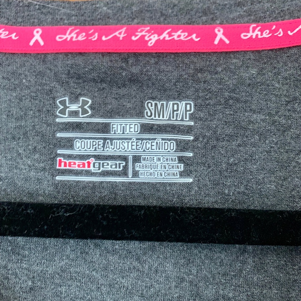 T-shirt - Picture 2 of 3